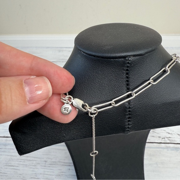 Madewell Elegant Silver Chain Necklace - Picture 4 of 4
